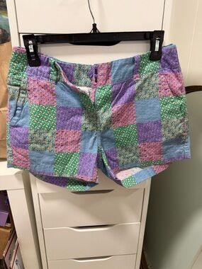 Vineyard Vines Kentucky Derby Edition Shorts- Size 4- EUC
